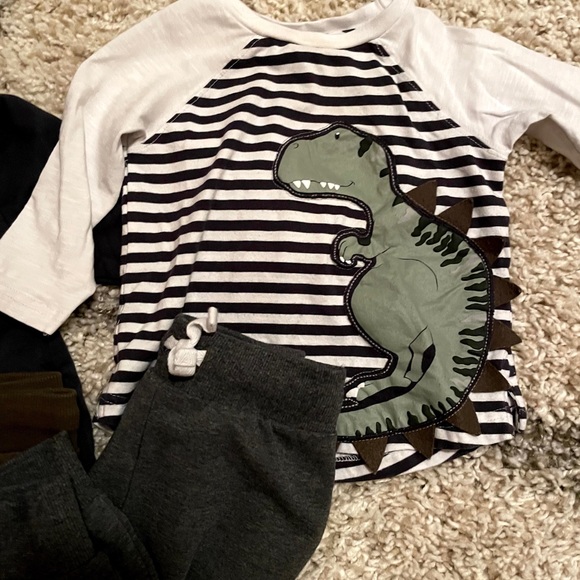 Baby Boys Four Piece Set 18 Months - Picture 2 of 3